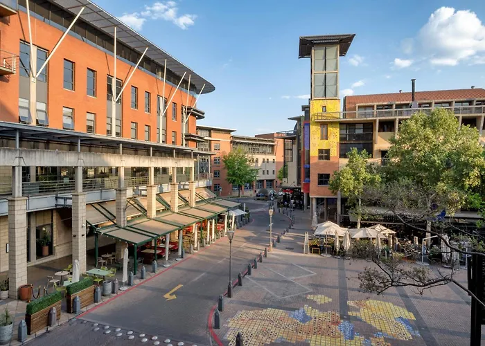 African Pride Melrose Arch, Autograph Collection