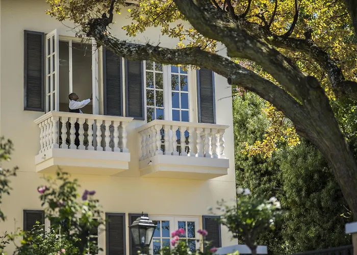 Four Seasons Hotel The Westcliff